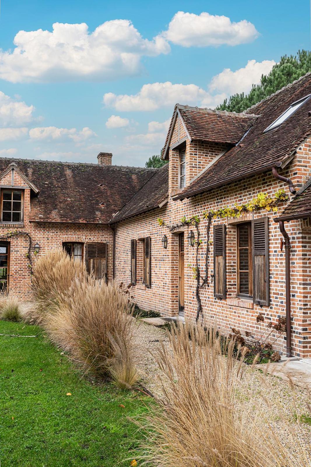 Villa De Lux Avec Piscine Interieur Chauffee 1H30 De Paris Nouan-le-Fuzelier Exterior foto